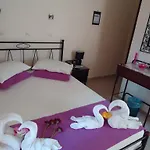 Hotel George