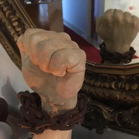 فندق George كالاماتا